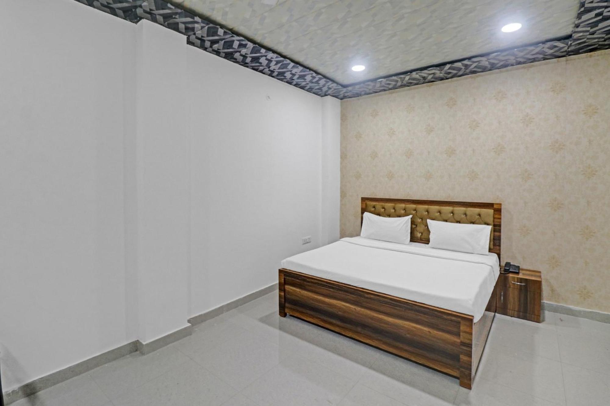 Hotel O Paras Palace Κανπούρ Εξωτερικό φωτογραφία